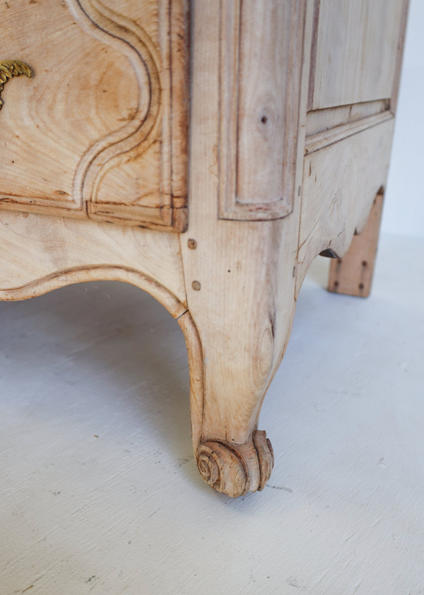 Carlotta French Washed Oak Chest