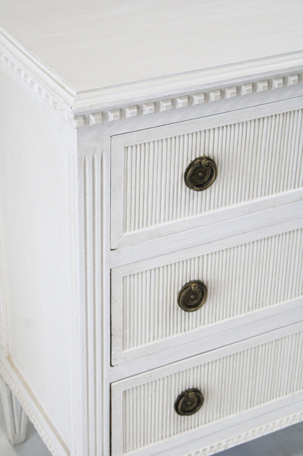 Flora 3-Drawer Chest