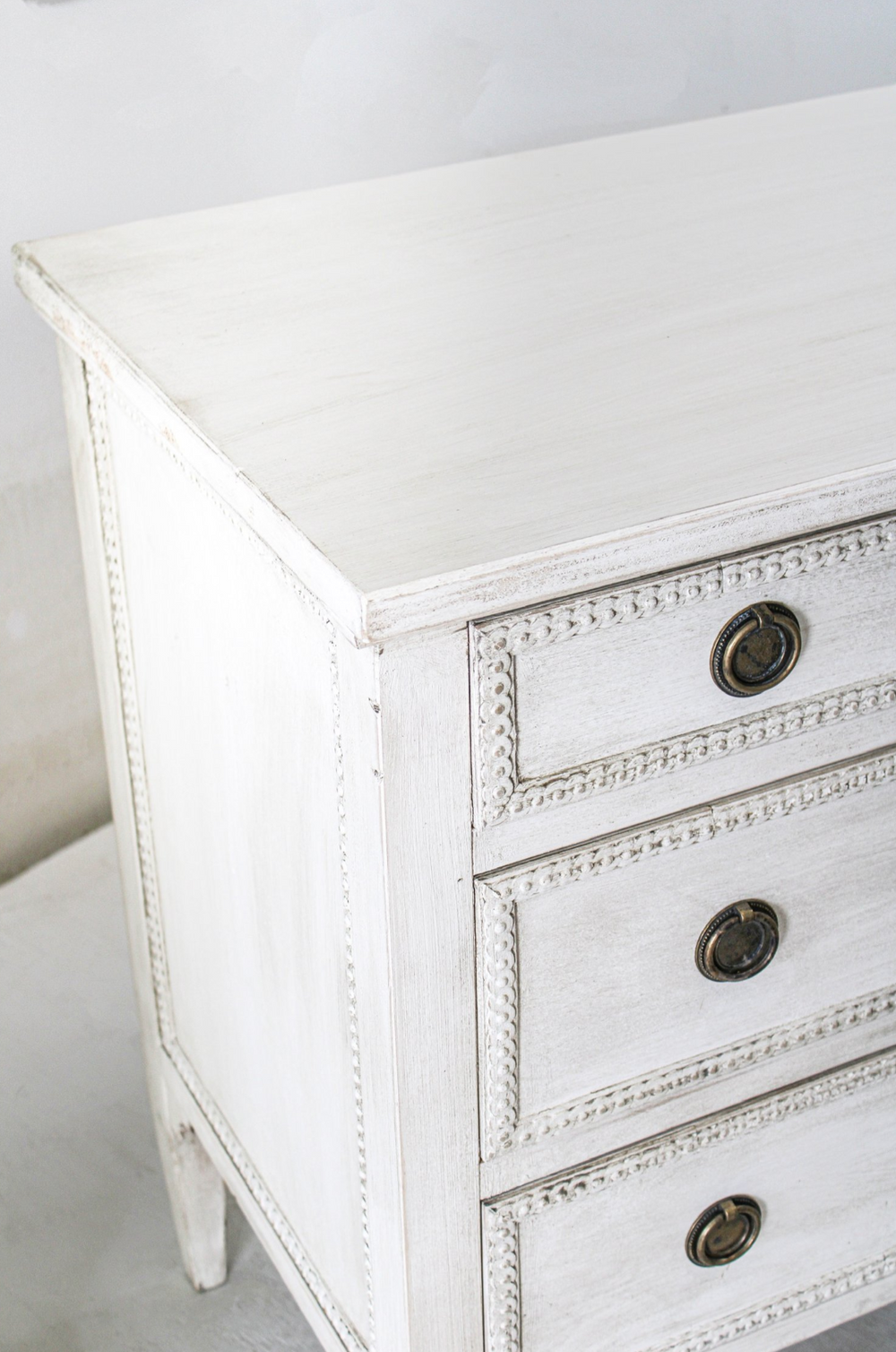 Aurélie White Three Drawer Dresser