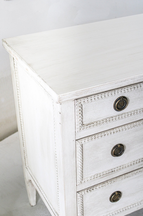 Aurélie White Three Drawer Dresser