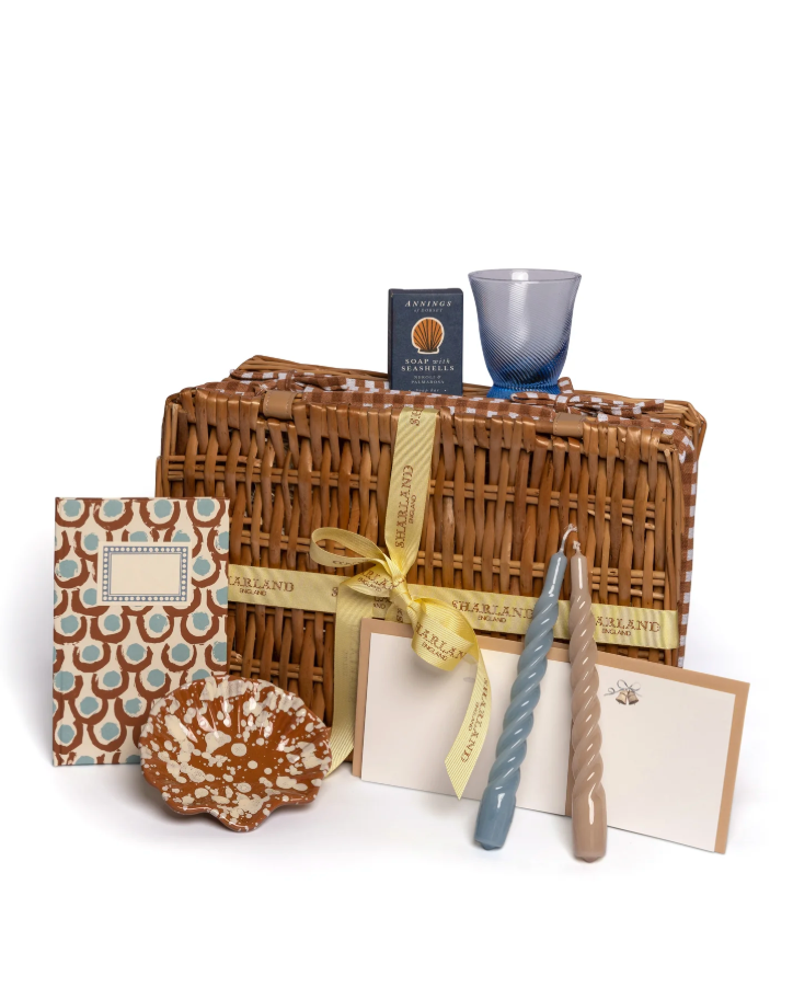 The Chic Hamper